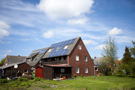 Haus mit Photovoltaikanlage